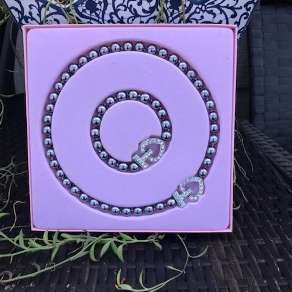 NWOT Black Pearls by Bloomingdale's - Picture 5 of 10